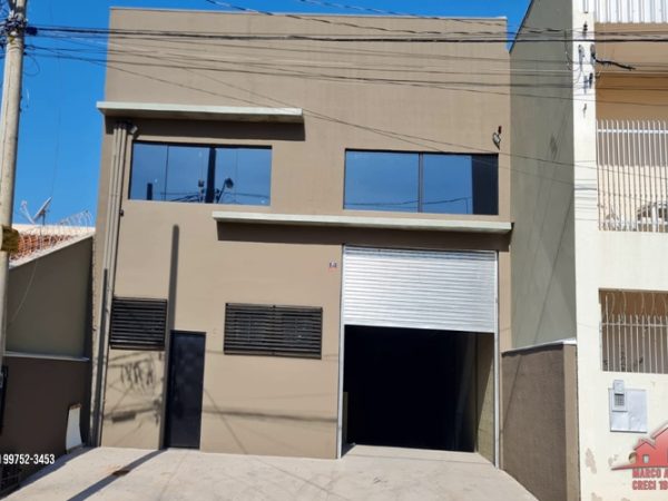 Excelente Galpão Comercial com Mezanino à Venda na Vila Santista – Bauru